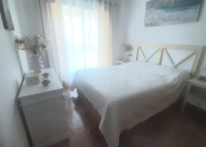 Benidorm Cala Front Line Apartmán *